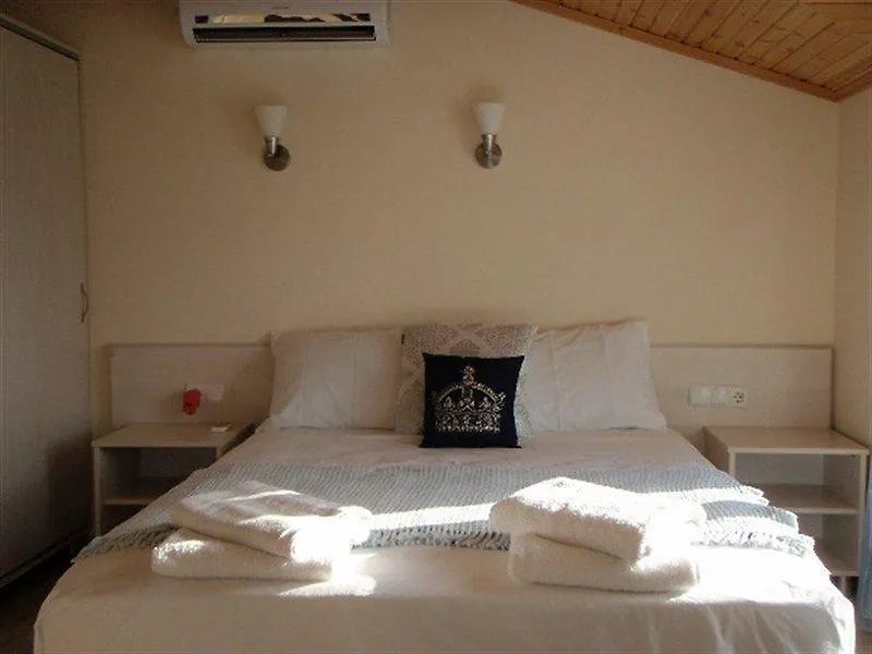 Deska Hisar Garden Apartment Oludeniz Turkey